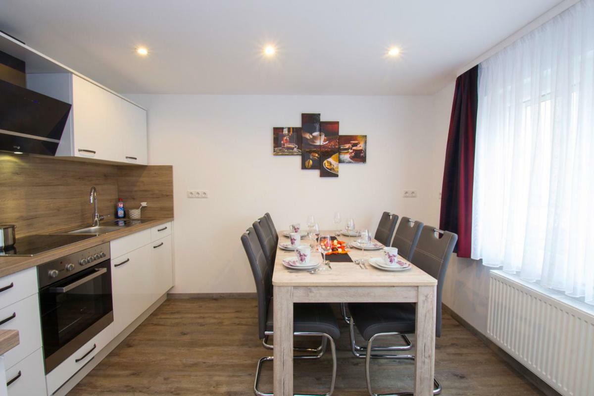 Ferienhaus An Der Burg Namedy Andernach Buitenkant foto